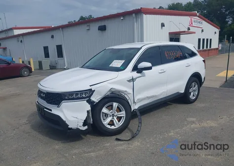 2023 Kia Sorento Lx z USA, uszkodzony, nr VIN 5XYRG4LC3PG215392